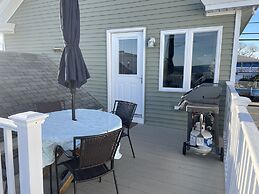 Moontide Motel Cabins & Apartments