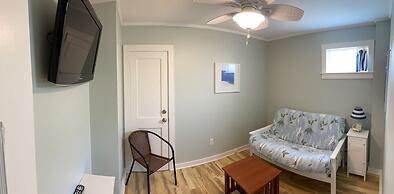 Moontide Motel Cabins & Apartments