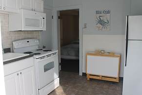 Moontide Motel Cabins & Apartments