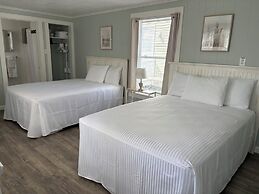 Moontide Motel Cabins & Apartments