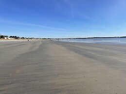 Moontide Motel Cabins & Apartments