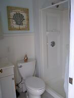 Moontide Motel Cabins & Apartments