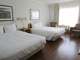 Claymore inn & Suites