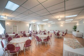 Claymore inn & Suites