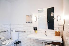 The Amigo Motor Lodge