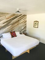 The Amigo Motor Lodge