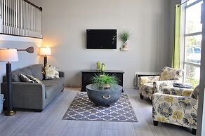 Dunes Express Inn & Suites