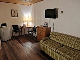 Cedars Motel