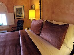 La Perla Hotel Boutique B&B