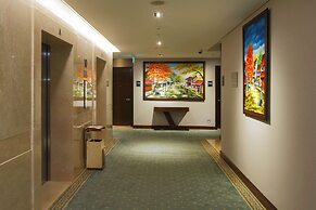 Central Palace Hotel