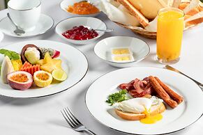 The Albatross, Kandy