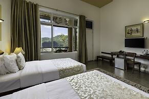 The Albatross, Kandy