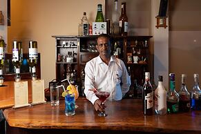 The Albatross, Kandy