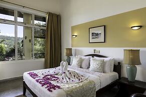 The Albatross, Kandy