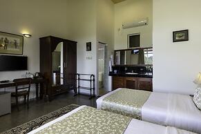 The Albatross, Kandy