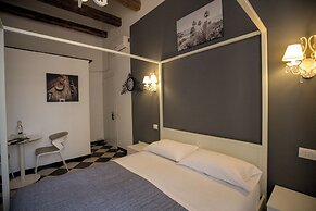 Manì Rooms