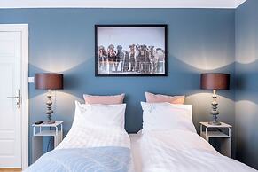 Freyja Guesthouse & Suites