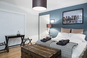 Freyja Guesthouse & Suites