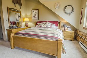 The Silver Lake Lodge