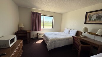 Clarion Hometown Inn
