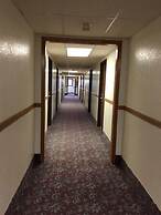 Clarion Hometown Inn