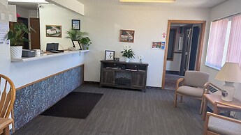 Clarion Hometown Inn