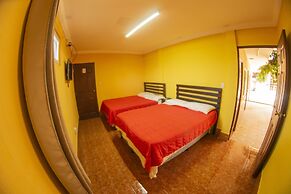 Euro Hostal - Hostel