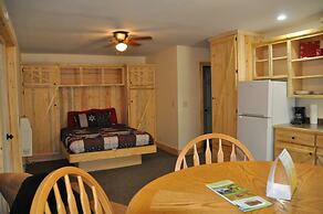 Chinook Cabins & RV Park