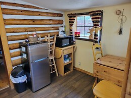 Chinook Cabins & RV Park