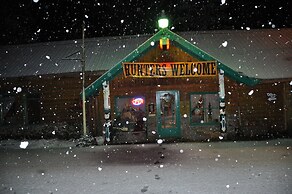 Chinook Cabins & RV Park