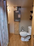 Chinook Cabins & RV Park