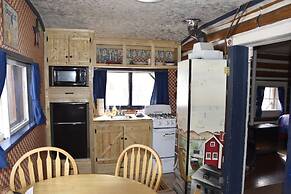 Chinook Cabins & RV Park