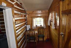 Chinook Cabins & RV Park