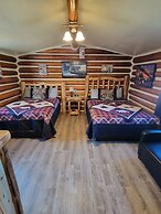 Chinook Cabins & RV Park