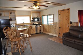 Chinook Cabins & RV Park