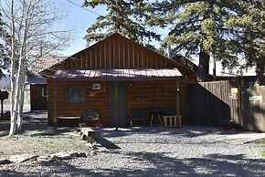 Chinook Cabins & RV Park