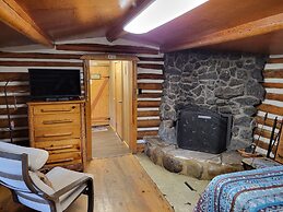 Chinook Cabins & RV Park