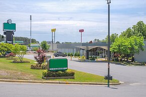 Masters Inn Selma/Smithfield I-95 By OYO