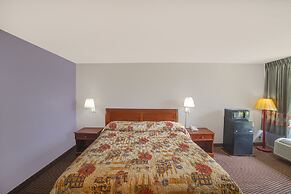 Masters Inn Selma/Smithfield I-95 By OYO