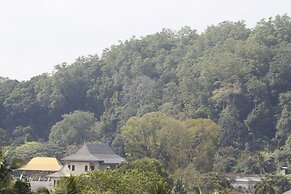 King of Kandy Hotel