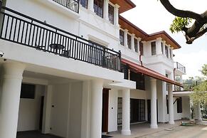 King of Kandy Hotel