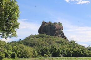 Sigiriya Jungles