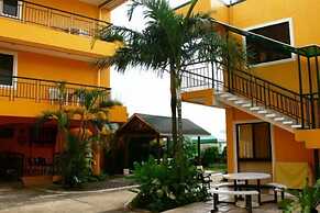 Marvin's Seaside Inn