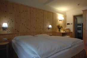 Cimon Dolomites Hotel
