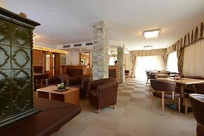 Cimon Dolomites Hotel