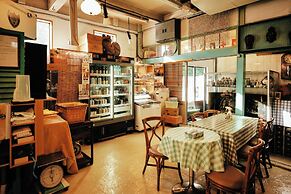 Dormitory Sandanya Guesthouse