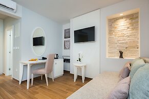 Balatura The Fine Bed & Breakfast