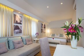 Balatura The Fine Bed & Breakfast