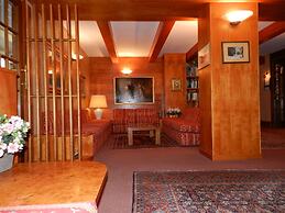 Hotel Emet