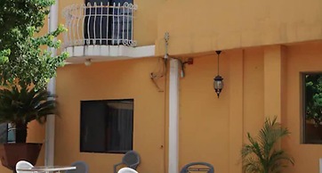 Hotel Maria Luisa Inn & Suites